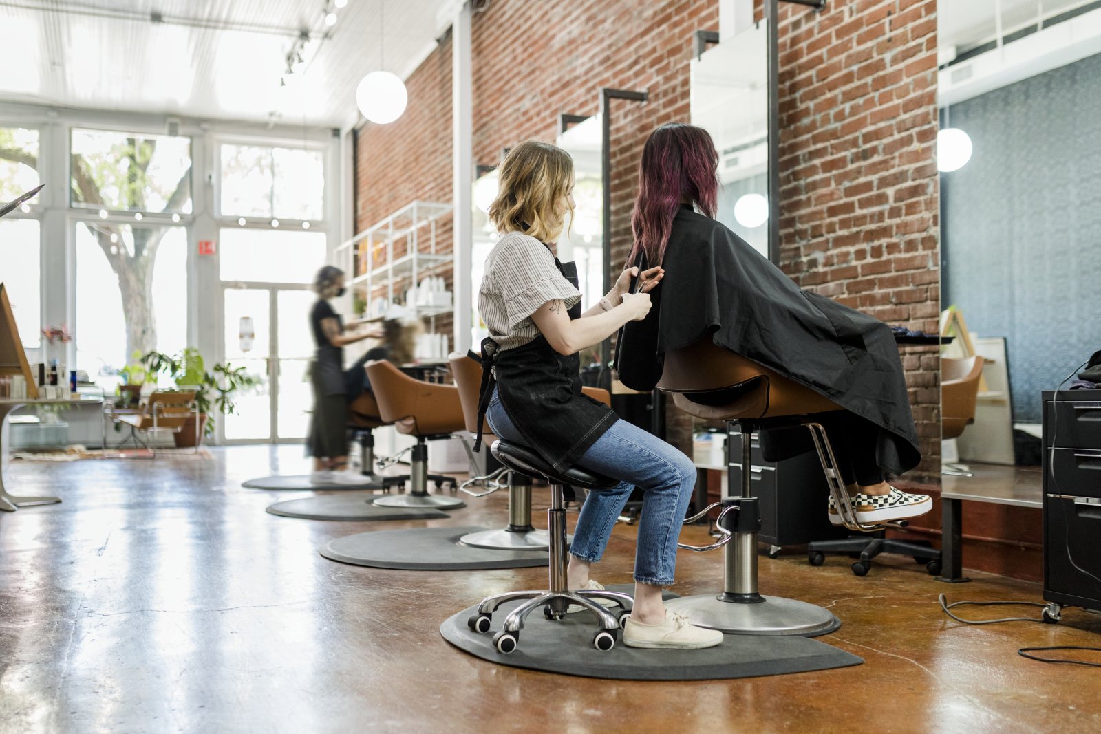Jak rozpoznać najlepszy salon fryzjerski? 4 hair3